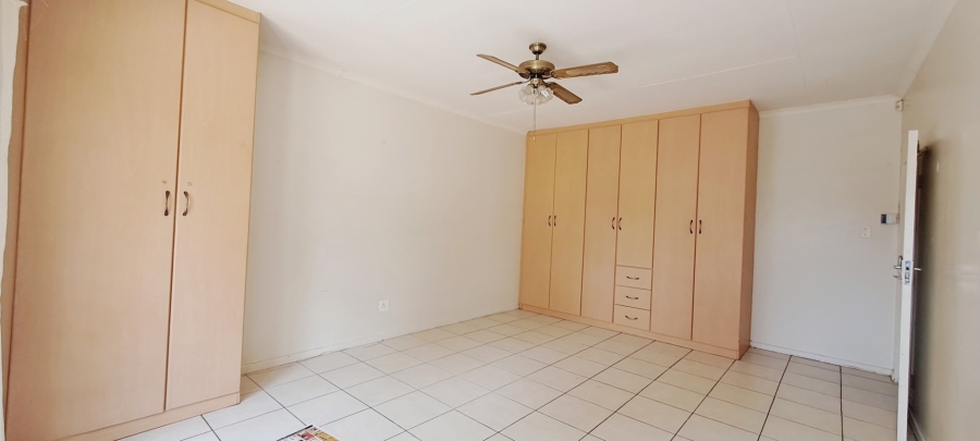 3 Bedroom Property for Sale in Protea Park North West